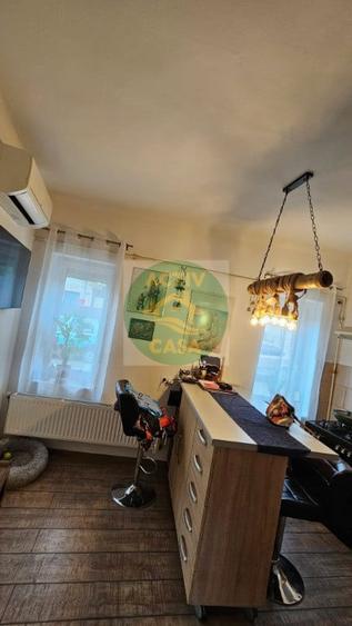 Casă cu 4 camere cu Teren 500 Mp în Central