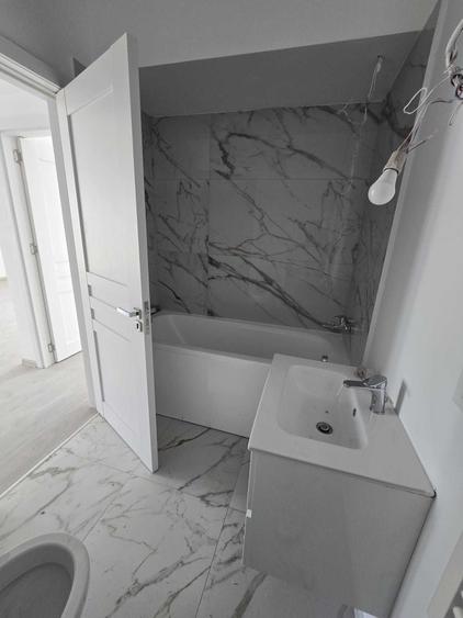 Apartament cu 3 camere semidecomandat în Lacul Morii