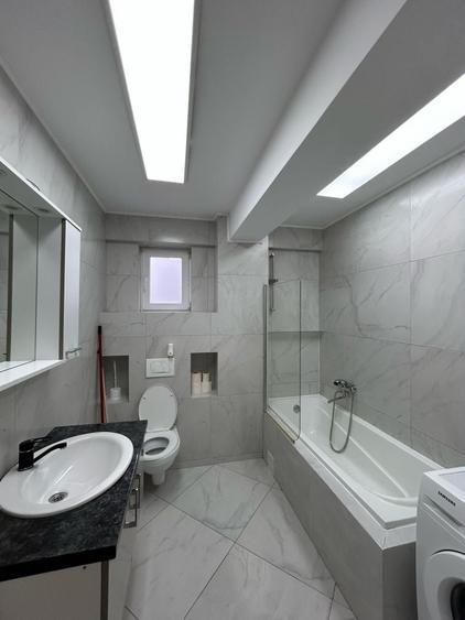 Apartament cu 3 camere decomandat în Vișan