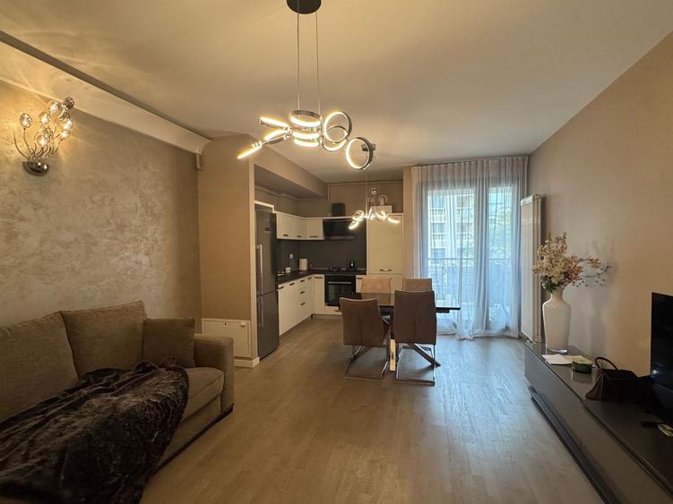 Apartament cu 2 camere decomandat, mobilat în Herăstrău