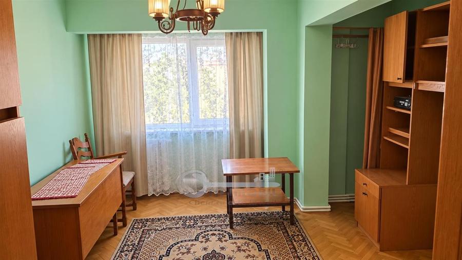 Apartament cu 4 camere decomandat în Bd. Independenței