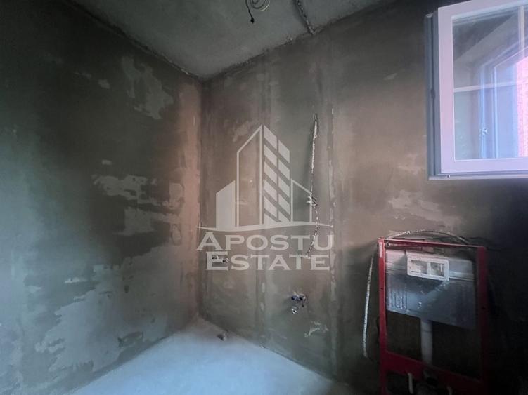 Duplex cu 4 camere cu Canalizare în Covaci