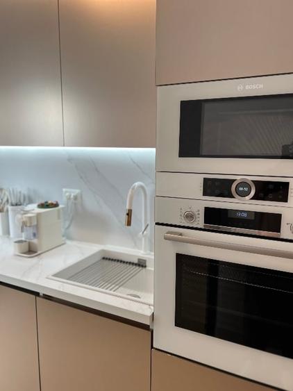 Apartament cu 2 camere decomandat, mobilat în Central