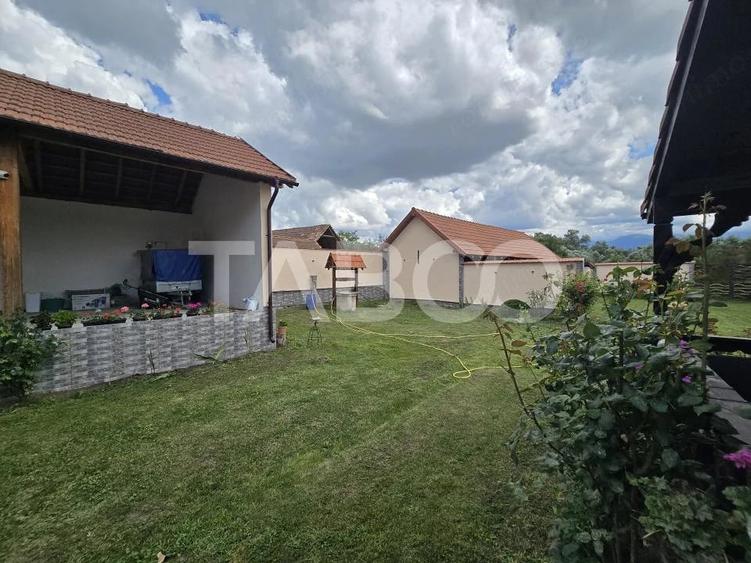 Casă cu 3 camere cu Teren 1255 Mp în Colun