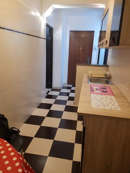 Garsonieră decomandată în Rahova