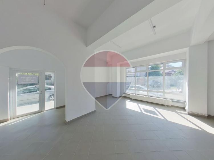 Spațiu comercial, de 130 mp, în Central