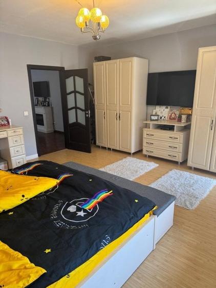 Apartament cu 2 camere decomandat, mobilat în Siret