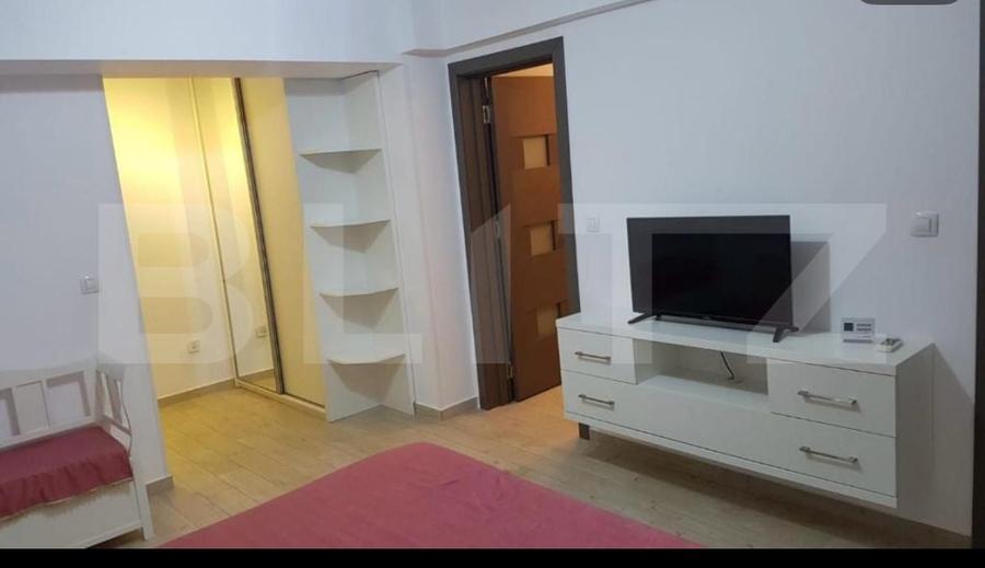 Garsonieră semidecomandată, mobilată în Brestei