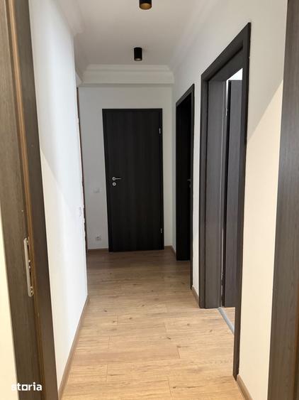Apartament cu 4 camere în Drumul Taberei