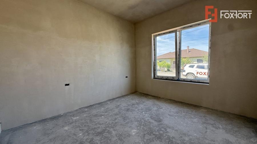 Duplex cu 3 camere cu Canalizare în Moșnița Nouă