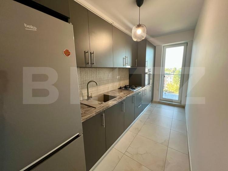 Apartament cu 2 camere decomandat, mobilat în Calea București