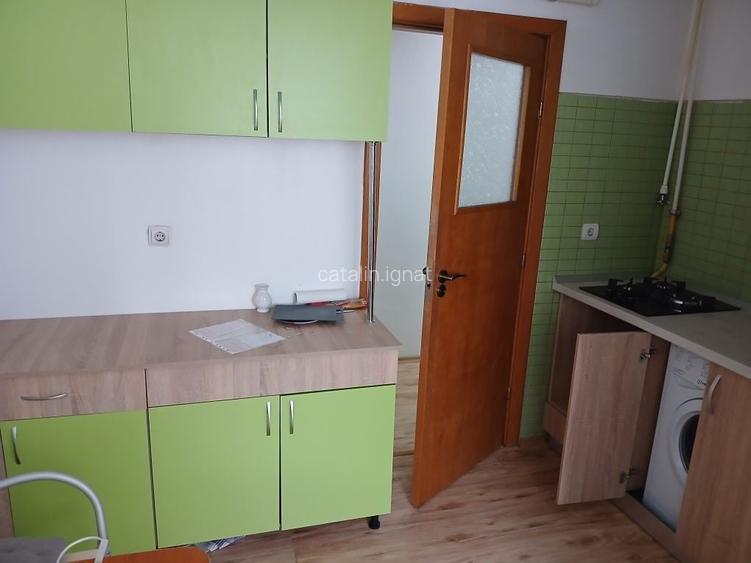 Inchiriere apartament 2 camere bloc nou