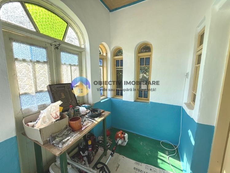 Casă individuală cu 2 camere cu Teren 4500 Mp în Dragomirești