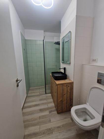Apartament cu 2 camere semidecomandat în Medicină