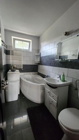 Apartament cu 2 camere semidecomandat în Cedonia