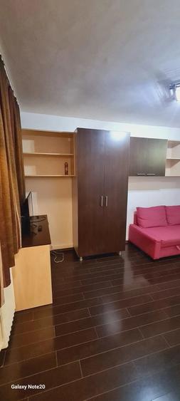 Garsonieră decomandată în Micălaca