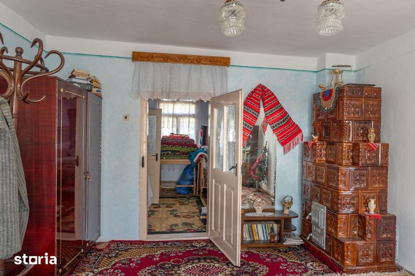 Casă cu 4 camere cu Teren 822 Mp în Măgirești