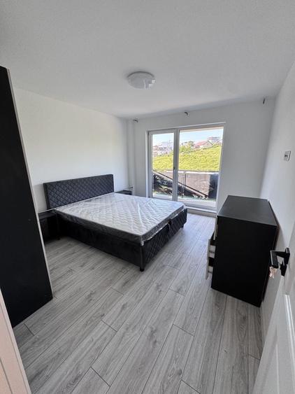 Apartament cu 2 camere semidecomandat în Vișan