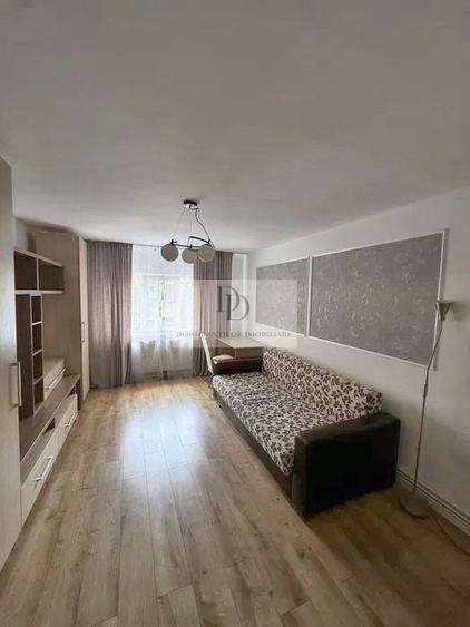 Apartament cu 2 camere decomandat, mobilat în Mărăști