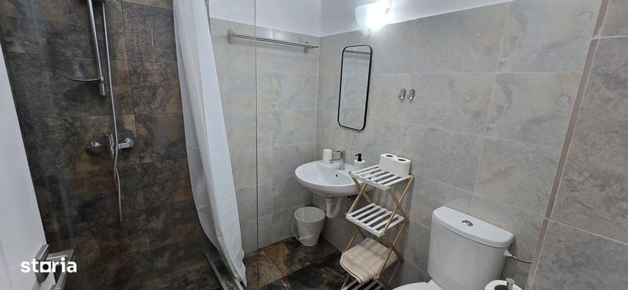 Spațiu comercial, de 472 mp, în Nord