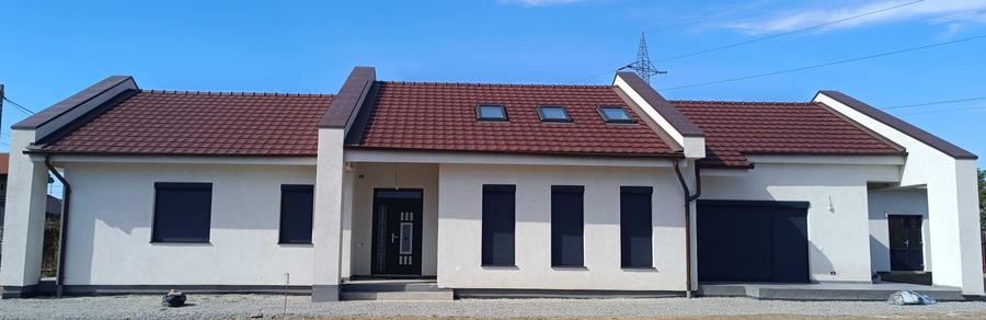 Casă cu 3 camere în Sântandrei