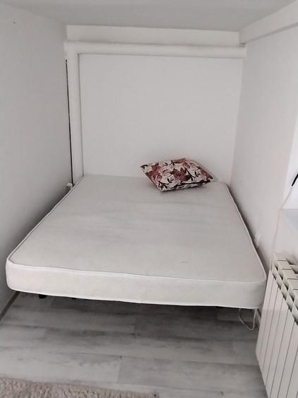 Apartament cu 2 camere semidecomandat în Lazaret