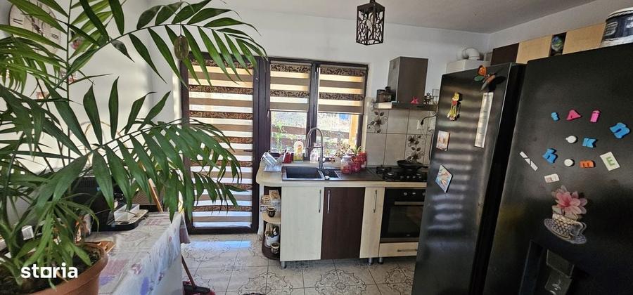 Casă cu 4 camere în Cug