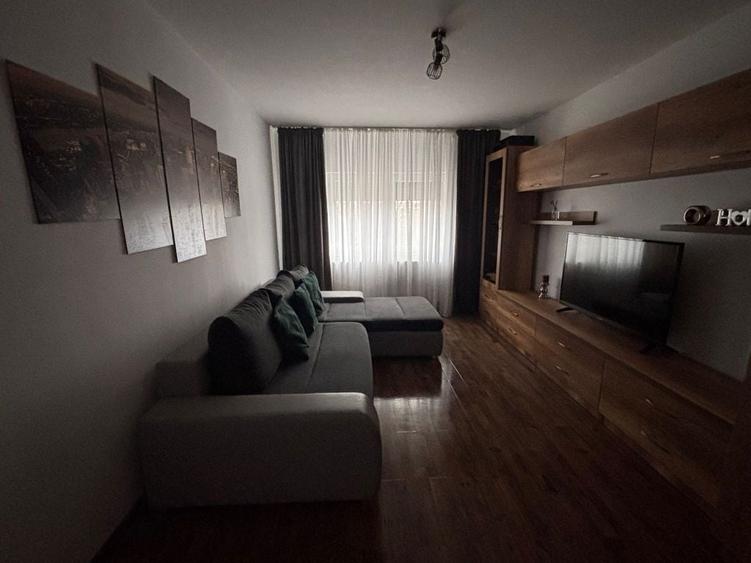 Apartament cu 2 camere decomandat în Păulești