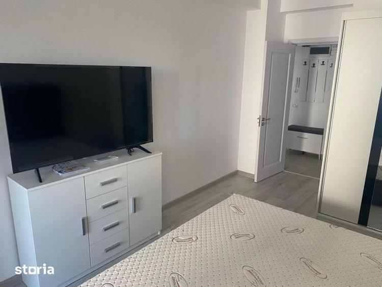 Apartament cu 2 camere decomandat, mobilat în Central