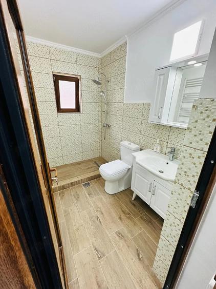 Spațiu comercial, de 160 mp, în Central