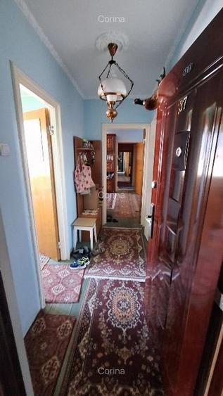 Apartament cu 3 camere semidecomandat în Titan