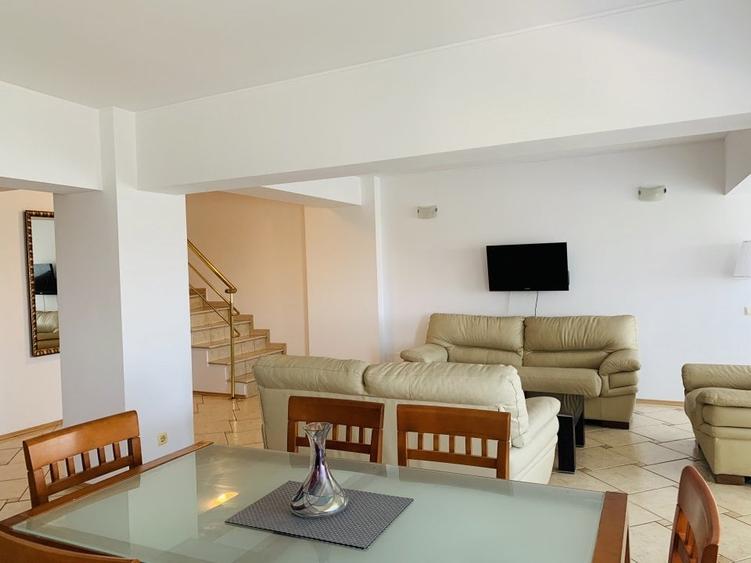 Apartament cu 3 camere decomandat, mobilat în Unirii