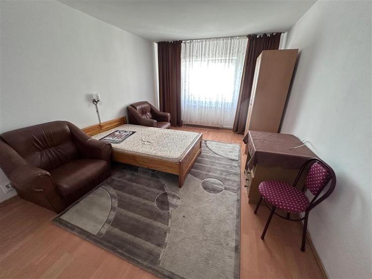 Apartament 3 camere de vanzare Dacia - 2