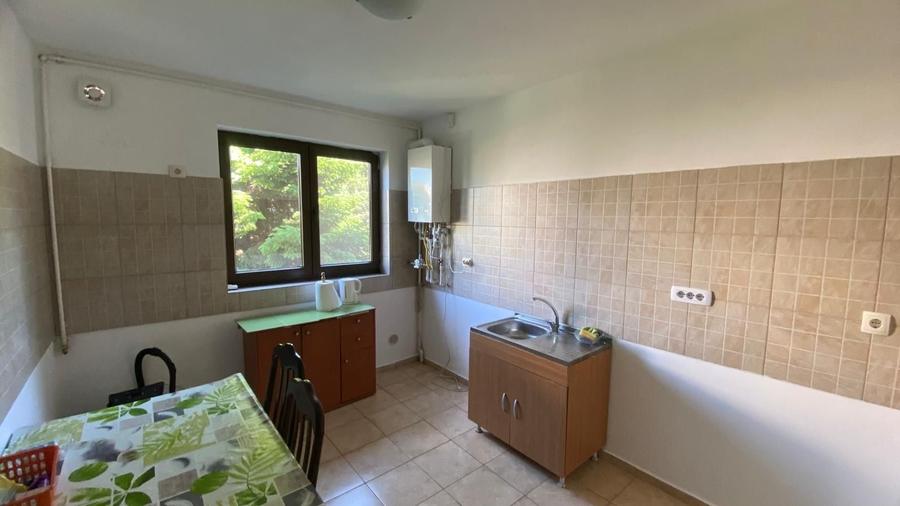Apartament cu 2 camere decomandat în Progresul