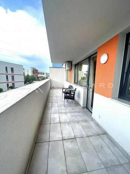 Apartament cu 2 camere semidecomandat, mobilat în Borhanci