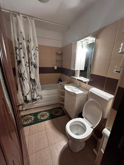 Apartament cu 2 camere decomandat, mobilat în Berceni
