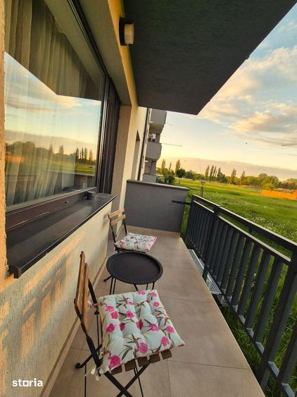 Apartament cu 2 camere decomandat în Tractorul