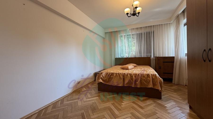 Apartament cu 2 camere semidecomandat, mobilat în Primăverii