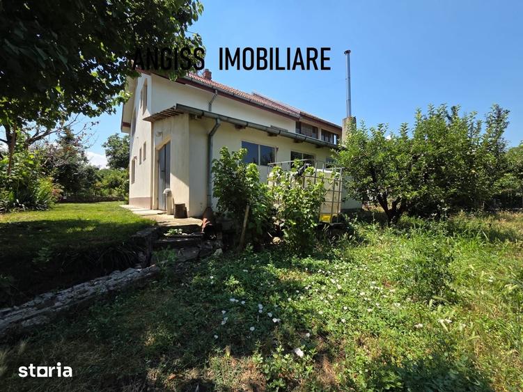 Casa cu Mansarda ?i ie?ire la balta, 1500 mp teren - Loc.MINERI - 8