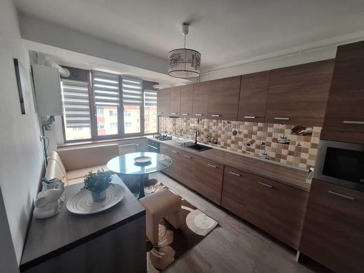 Apartament cu 2 camere decomandat în Griviței