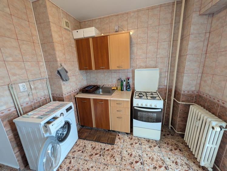 Garsonieră decomandată în Muncii