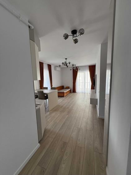 Apartament cu 3 camere decomandat în Turnișor