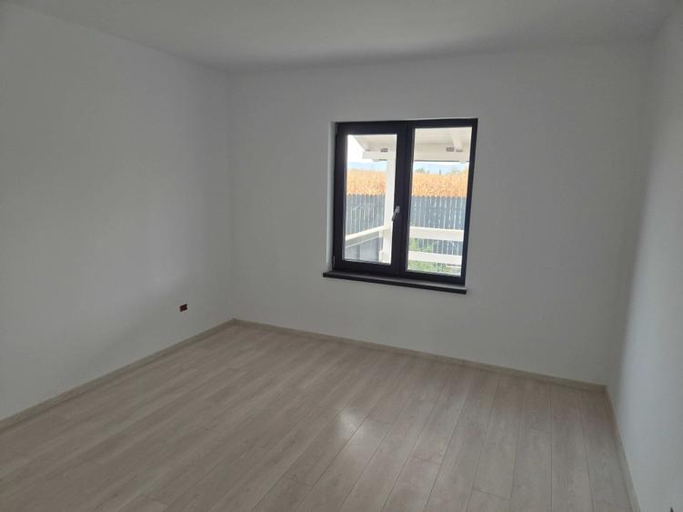 Casă cu 3 camere în Central