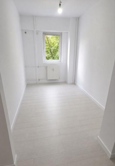 Garsonieră decomandată în Sebastian