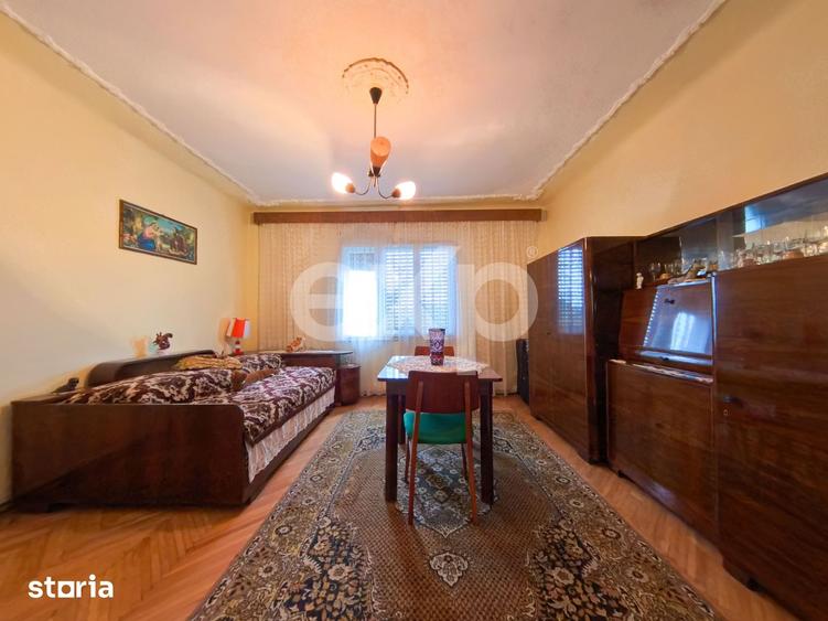Casă cu 4 camere cu Teren 95 Mp în Central