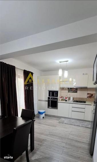 Casă cu 4 camere cu Teren 775 Mp în Brazi
