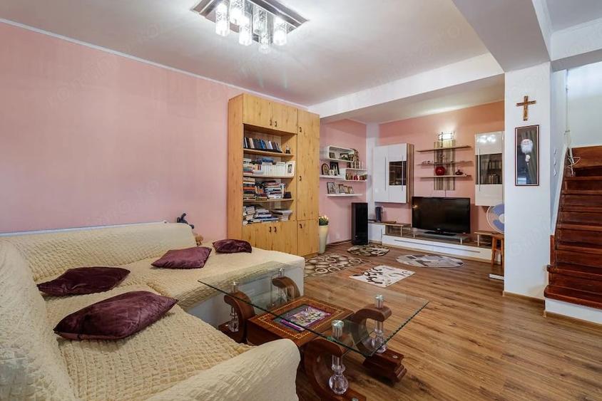 Casă cu 4 camere cu Teren 186 Mp în 1 Decembrie