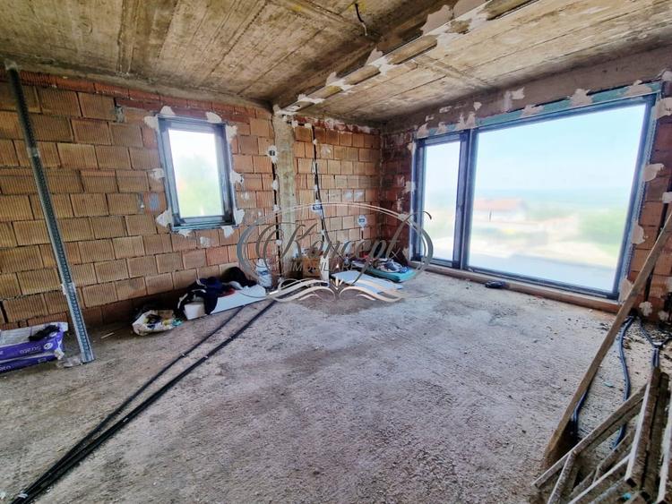 Duplex cu 5 camere cu Teren 600 Mp în Gheorghieni