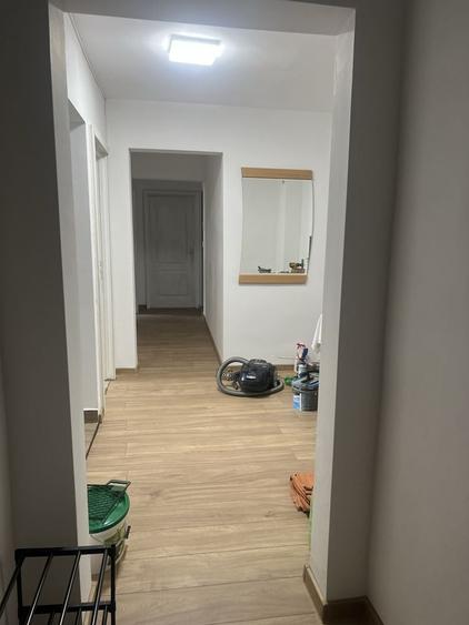 Apartament cu 3 camere decomandat în Dosu Bricii