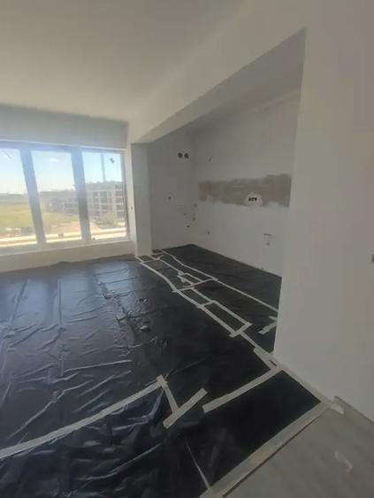 Apartament cu 2 camere decomandat în Theodor Pallady